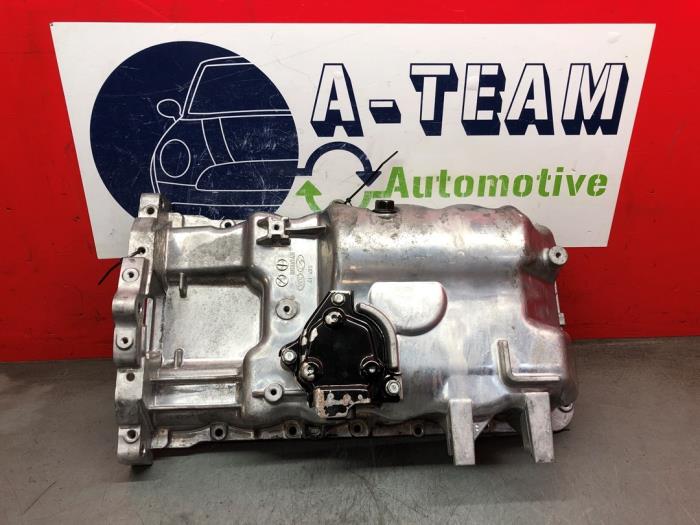 Used Sump Kia Carens IV (RP) 1.7 CRDi 16V Price on request offered by A-Team Automotive