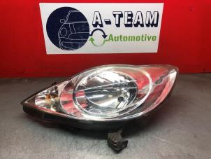 Used Headlight, left Peugeot 107 1.0 12V Price € 49,99 Margin scheme offered by A-Team Automotive