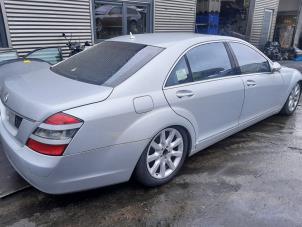 Used Rear door window 4-door door, rear right Mercedes S (W221) 5.5 S-550 32V Price on request offered by A-Team Automotive Rotterdam