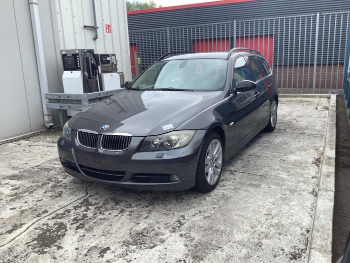 Front end, complete from a BMW 3 serie Touring (E91) 325i 24V 2005