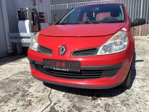 Used Front bumper Renault Clio III (BR/CR) 1.2 16V 65 Price on request offered by A-team Automotive Hellevoetsluis