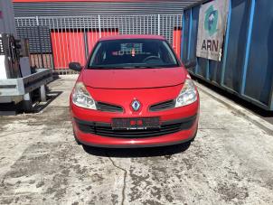Used Radiator Renault Clio III (BR/CR) 1.2 16V 65 Price on request offered by A-team Automotive Hellevoetsluis