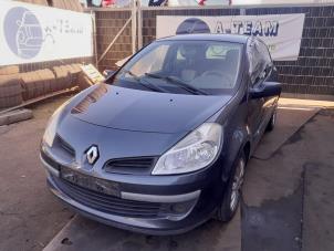 Used Motor Renault Clio III (BR/CR) 1.2 16V 75 Price € 399,99 Margin scheme offered by A-Team Automotive Rotterdam