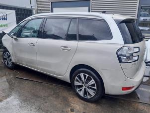 Used Rear door window 4-door, left Citroen C4 Grand Picasso (3A) 1.6 BlueHDI 120 Price on request offered by A-Team Automotive Rotterdam