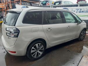 Used Rear door window 4-door door, rear right Citroen C4 Grand Picasso (3A) 1.6 BlueHDI 120 Price on request offered by A-Team Automotive Rotterdam