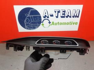 Usagé Manomètre pression d'huile Ford Focus 3 Wagon 2.0 ST EcoBoost 16V Prix sur demande proposé par A-Team Automotive Rotterdam