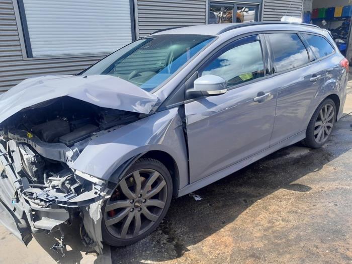 ABS pump Ford Focus 3 Wagon 2.0 ST EcoBoost 16V - 1862902 R9DC
