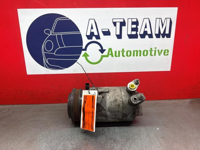 Usagé Pompe clim Ford Focus 3 Wagon 2.0 ST EcoBoost 16V Prix € 149,99 Règlement à la marge proposé par A-Team Automotive
