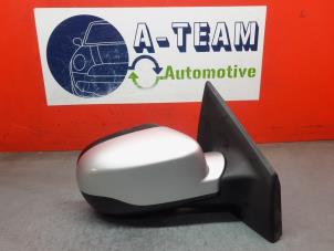 Used Wing mirror, right Renault Clio III (BR/CR) 1.5 dCi FAP Price € 30,00 Margin scheme offered by A-Team Automotive Rotterdam