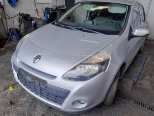 Used Wiper motor + mechanism Renault Clio III (BR/CR) 1.5 dCi FAP Price on request offered by A-Team Automotive Rotterdam