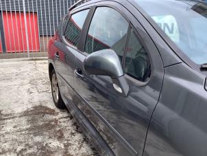 Used Wing mirror, right Peugeot 207 SW (WE/WU) 1.6 16V Price on request offered by A-team Automotive Hellevoetsluis