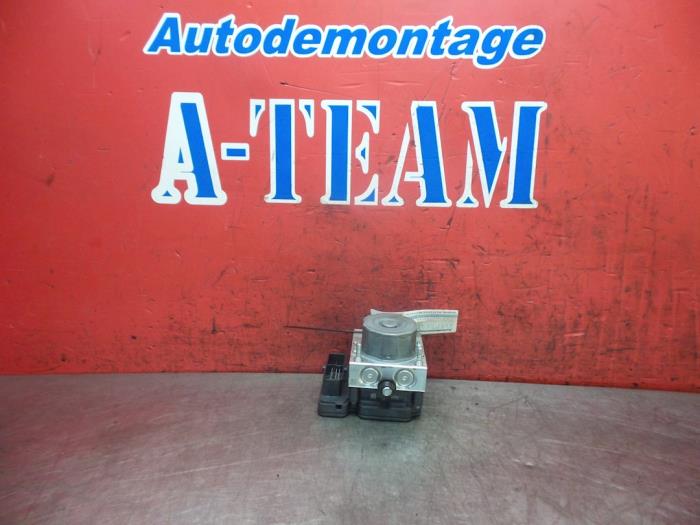 Begagnade ABS-pump Toyota Aygo (B40) 1.0 12V VVT-i Pris € 99,99 Marginaltabell erbjuds av A-team Automotive