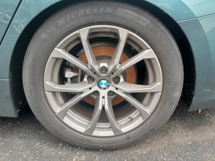 Jante + pneumatique d'un BMW 3-Serie 2019