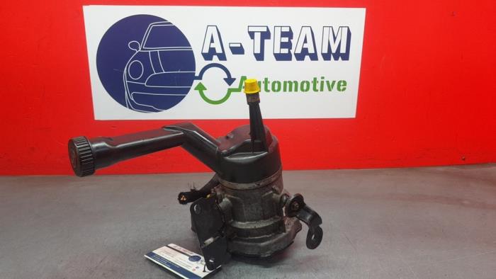 Usagé Pompe de direction Peugeot 308 (4A/C) 1.6 HDi 16V FAP Prix € 99,99 Règlement à la marge proposé par A-Team Automotive