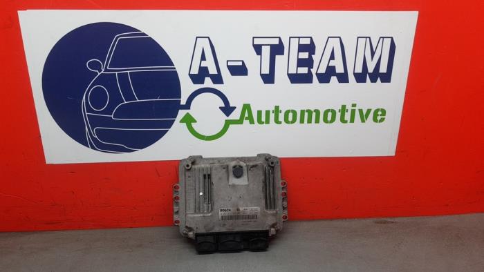 Used Engine management computer Opel Vivaro 1.9 DTI 16V Price € 199,99 Margin scheme offered by A-Team Automotive