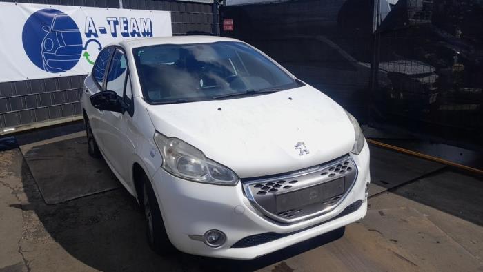 Begagnade Luftfilterhus Peugeot 208 I (CA/CC/CK/CL) 1.4 HDi Pris på förfrågan erbjuds av A-Team Automotive
