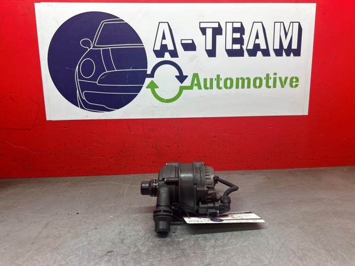 Begagnade Extra vattenpump BMW 3 serie (G20) 320i 2.0 TwinPower Turbo 16V Pris på förfrågan erbjuds av A-Team Automotive