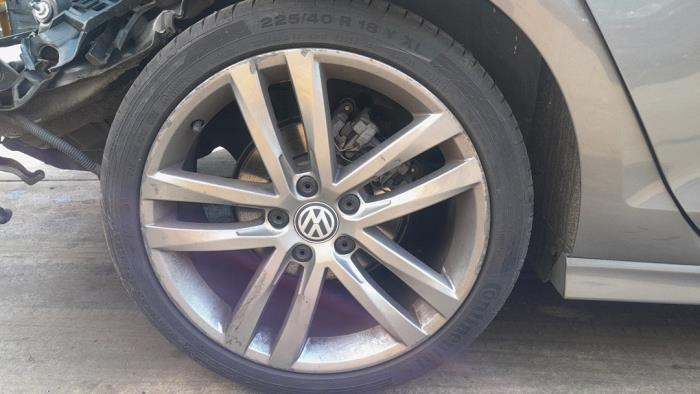 Set of wheels + tyres - Alloy CONTINENTAL