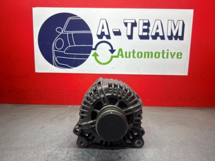 Dynamo from a Volkswagen Transporter/Caravelle T5 2.0 TDI DRF 2013