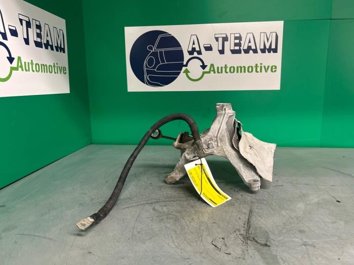 Usagé Support moteur Audi Q5 (FYB/FYG) 2.0 TFSI 16V Quattro Prix € 39,99 Règlement à la marge proposé par A-team Automotive