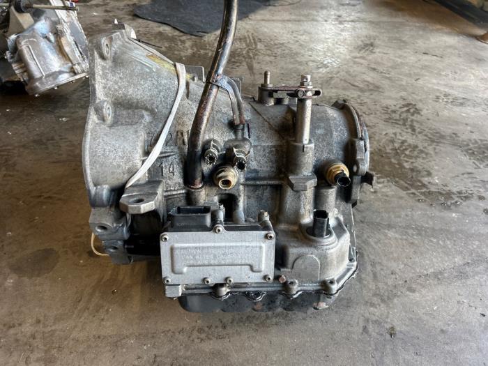 Getriebe van een Dodge Ram Van 2.4 16V 2002