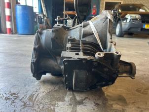 Getriebe van een Dodge Ram Van 2.4 16V 2002