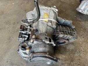 Getriebe van een Dodge Ram Van 2.4 16V 2002