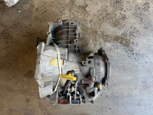 Getriebe van een Dodge Ram Van 2.4 16V 2002