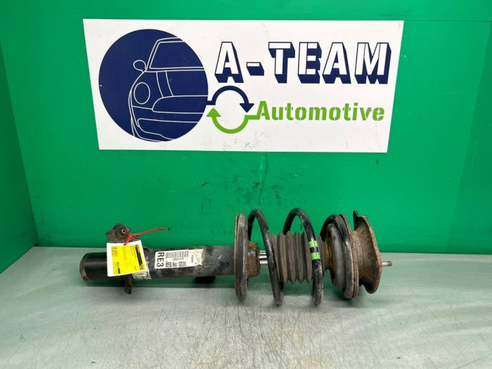 Używane Amortyzator prawy tyl Austin Mini Open (R52) 1.6 16V One Cena € 49,99 Procedura marży oferowane przez A-team Automotive