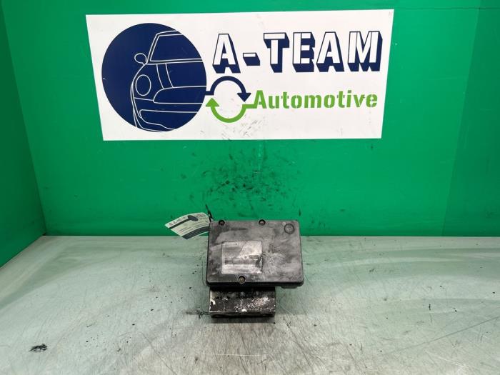 Used ABS pump Mercedes C (W203) 2.6 C-240 V6 18V Price € 199,99 Margin scheme offered by A-team Automotive