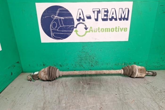 Gebrauchte Antriebswelle links vorne Landrover Freelander II 2.2 td4 16V Preis € 99,99 Margenregelung angeboten von A-team Automotive