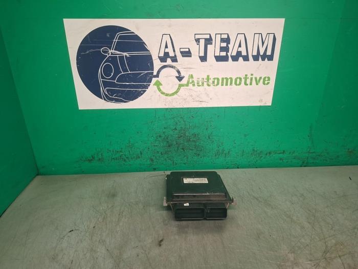 Used Engine management computer Mercedes E (R207) E-200 CGI 16V BlueEfficiency Price € 299,99 Margin scheme offered by A-team Automotive