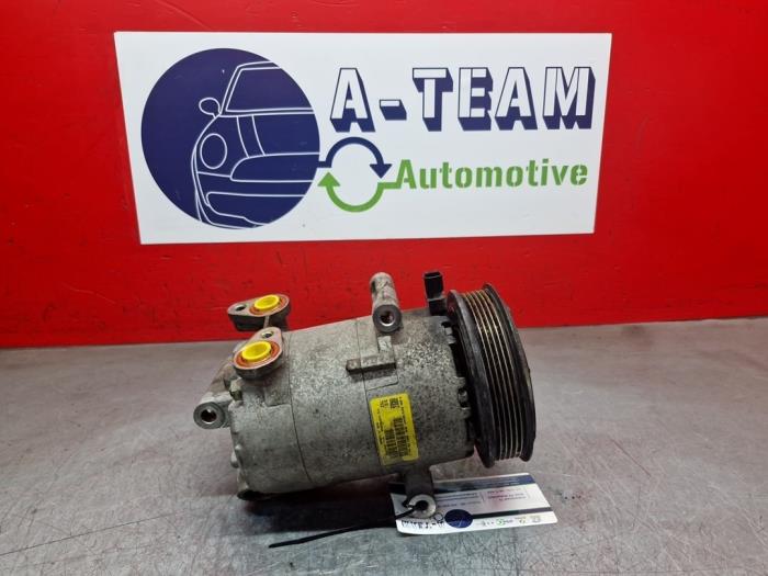 Usagé Compresseur de clim Ford Transit 2.2 TDCi 16V Prix € 49,99 Règlement à la marge proposé par A-Team Automotive