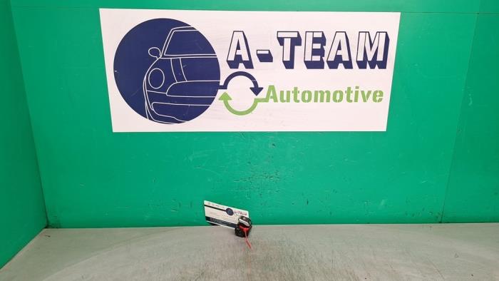 Usados Interruptor de ventanilla eléctrica Audi RS 3 Sportback (8VA/8VF) 2.5 TFSI 20V Quattro Precio € 9,99 Norma de margen ofrecido por A-team Automotive