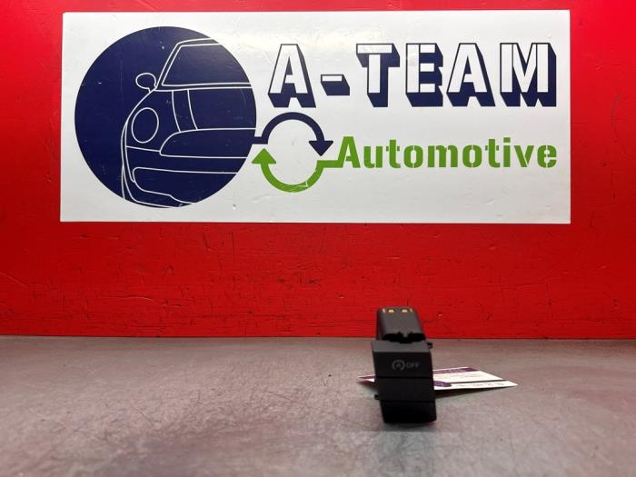 Usagé Commande start/stop Volkswagen Up! (121) 1.0 12V 60 Prix € 9,99 Règlement à la marge proposé par A-Team Automotive