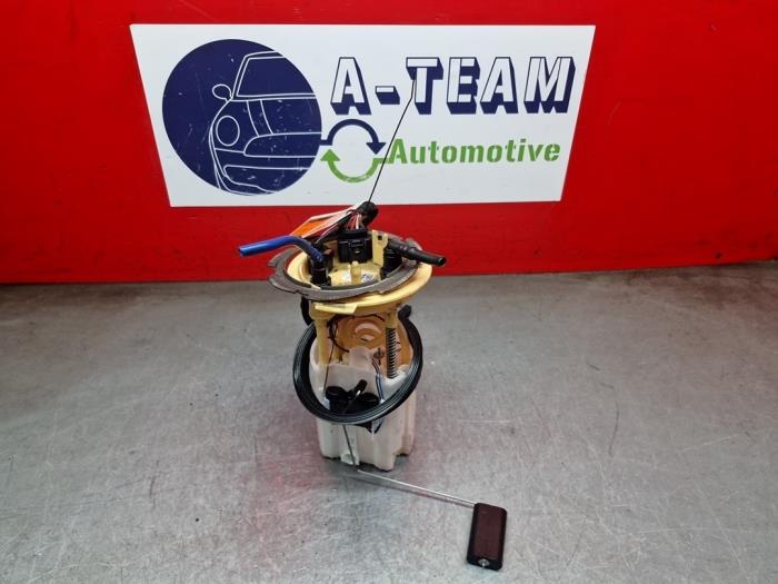 Usagé Pompe à carburant Volkswagen Caddy Cargo V (SBA/SBH) 2.0 TDI BlueMotionTechnology Prix € 74,99 Règlement à la marge proposé par A-Team Automotive