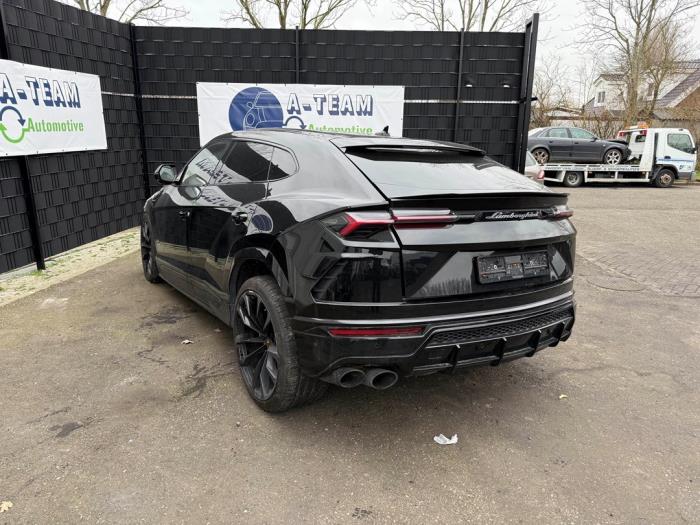 Używane Element karoserii lewy tyl Lamborghini Urus 4.0 V8 Cena na żądanie oferowane przez A-team Automotive