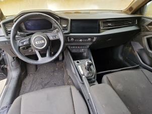 Usagé Commutateur lumière Audi A1 Sportback (GBA) 1.0 25 TFSI 12V Prix sur demande proposé par A-Team Automotive