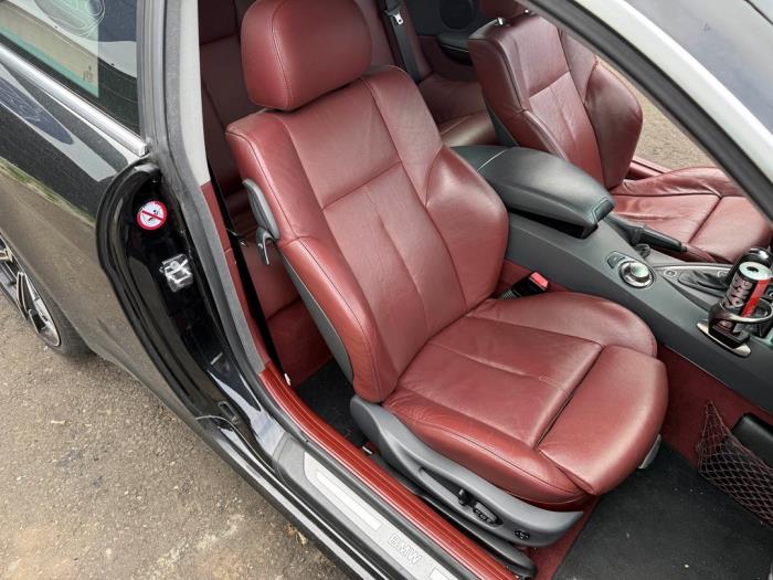 Używane Fotel prawy BMW 6 serie (E63) 645 Ci 4.4 V8 32V Cena € 349,99 Procedura marży oferowane przez A-team Automotive