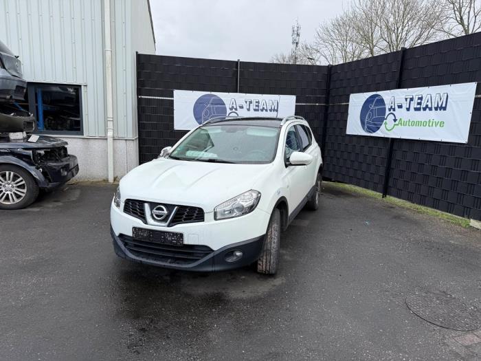 Used Radiator Nissan Qashqai (J10) 2.0 16V 4x4 Price on request offered by A-team Automotive