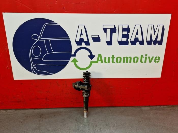 Usagé Injecteurs Volkswagen Transporter T5 2.5 TDi PF Prix € 199,99 Règlement à la marge proposé par A-Team Automotive