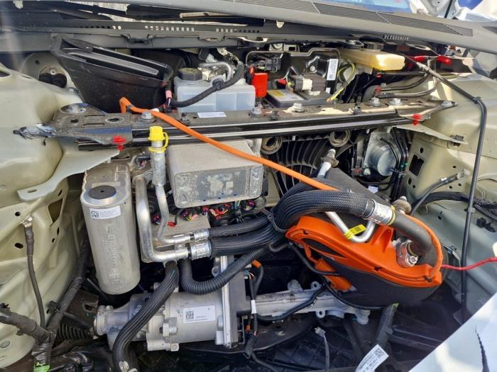 Usagé Pompe clim Tesla Model 3 Long Range RWD 78 kWh Prix € 399,99 Règlement à la marge proposé par A-Team Automotive