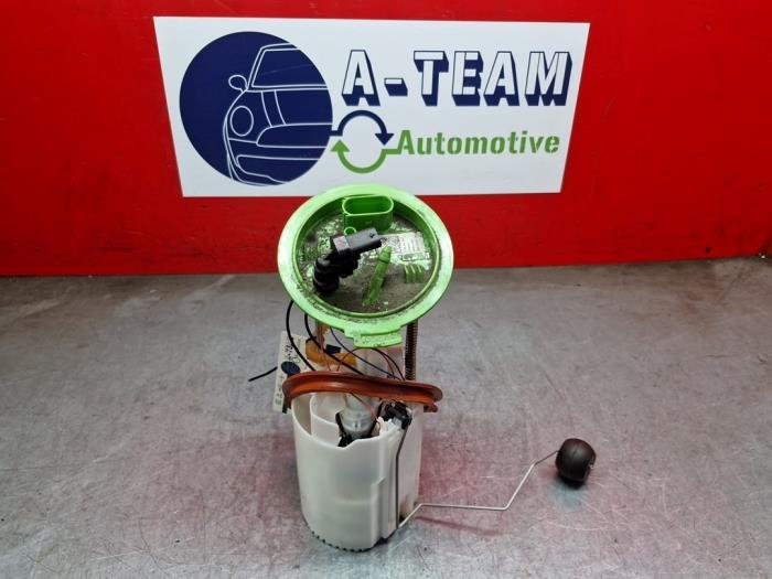 Used Petrol pump Volkswagen Golf VII (AUA) 1.4 GTE 16V Price € 49,99 Margin scheme offered by A-Team Automotive