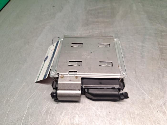 Engine management computer from a Audi A4 Avant (B7) 2.0 20V 2005