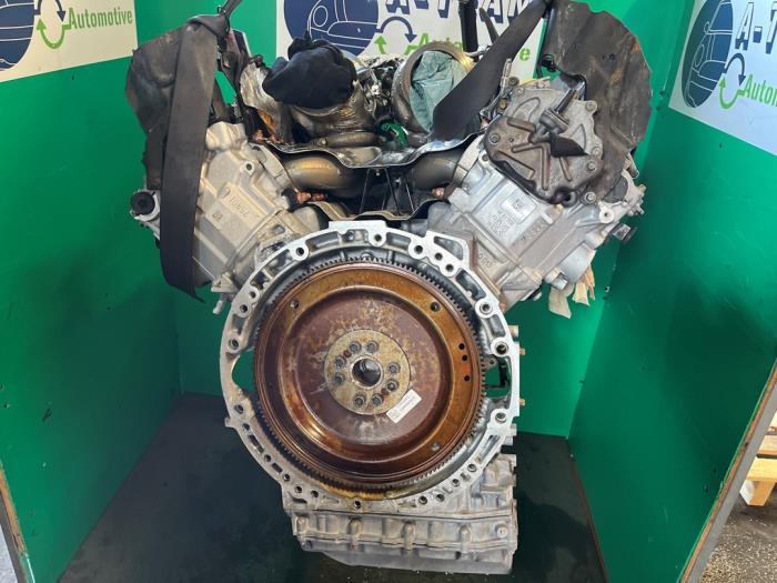 Engine from a Mercedes-AMG G AMG (463) 4.0 G 63 AMG V8 32V 2021