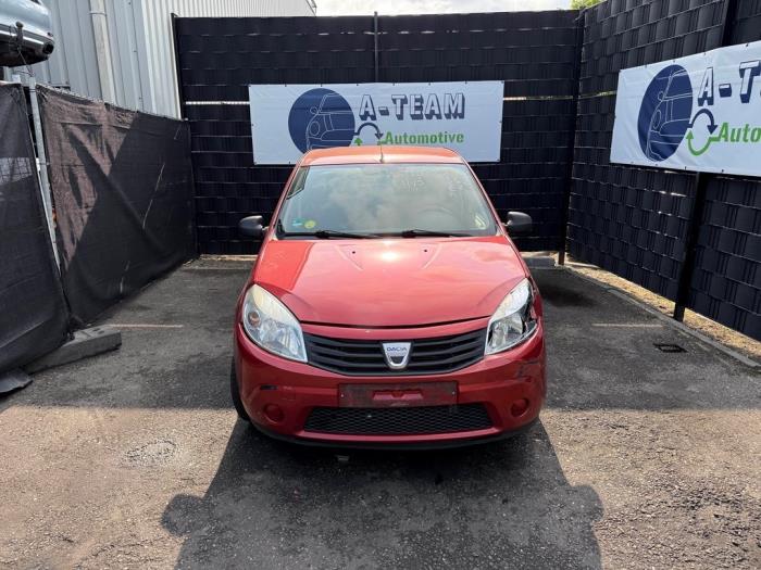 Engine from a Dacia Sandero I (BS) 1.2 16V 2010