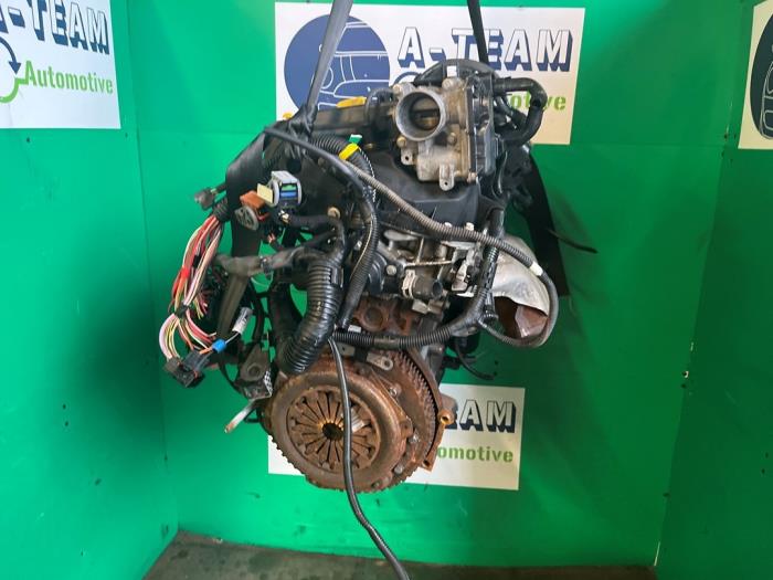 Engine from a Dacia Sandero I (BS) 1.2 16V 2010