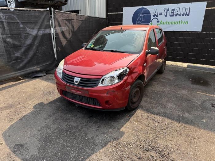 Engine from a Dacia Sandero I (BS) 1.2 16V 2010