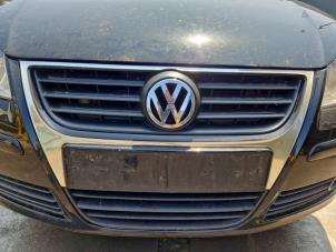 Used Grille Volkswagen Polo IV (9N1/2/3) 1.2 Price € 199,99 Margin scheme offered by A-Team Automotive