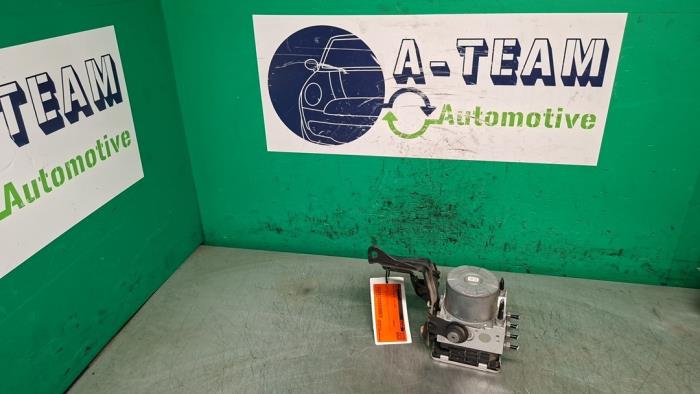 Usagé Pompe ABS Ford Focus 4 Wagon 1.0 Ti-VCT EcoBoost 12V 125 Prix € 249,99 Règlement à la marge proposé par A-team Automotive
